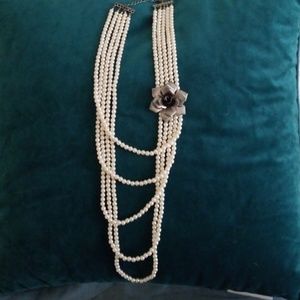GORGEOUS FAUX PEARL NECKLACE  WITH PEWTER FLOWER